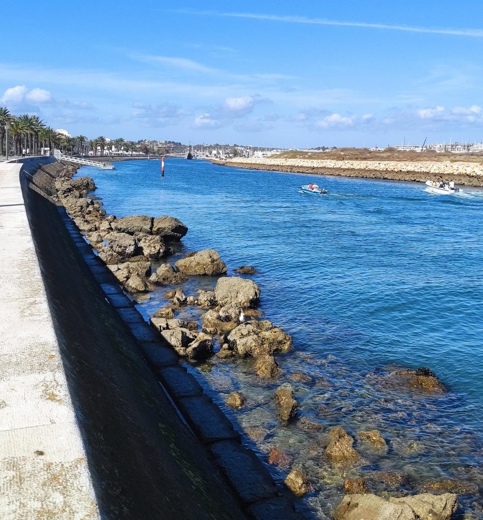 Portugal - Lagos - Einfahrt zum Hafen