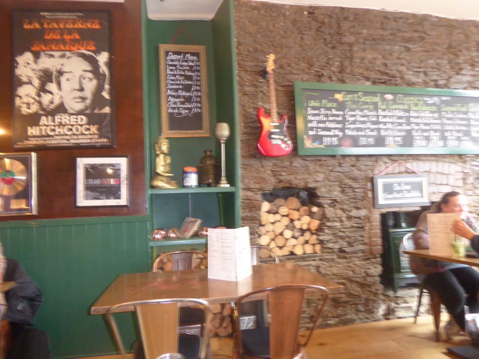 United Kingdom - Fowey - Although very busy, we managed to get a table in Sam’s Diner, where Kevin enjoyed the sardines.
