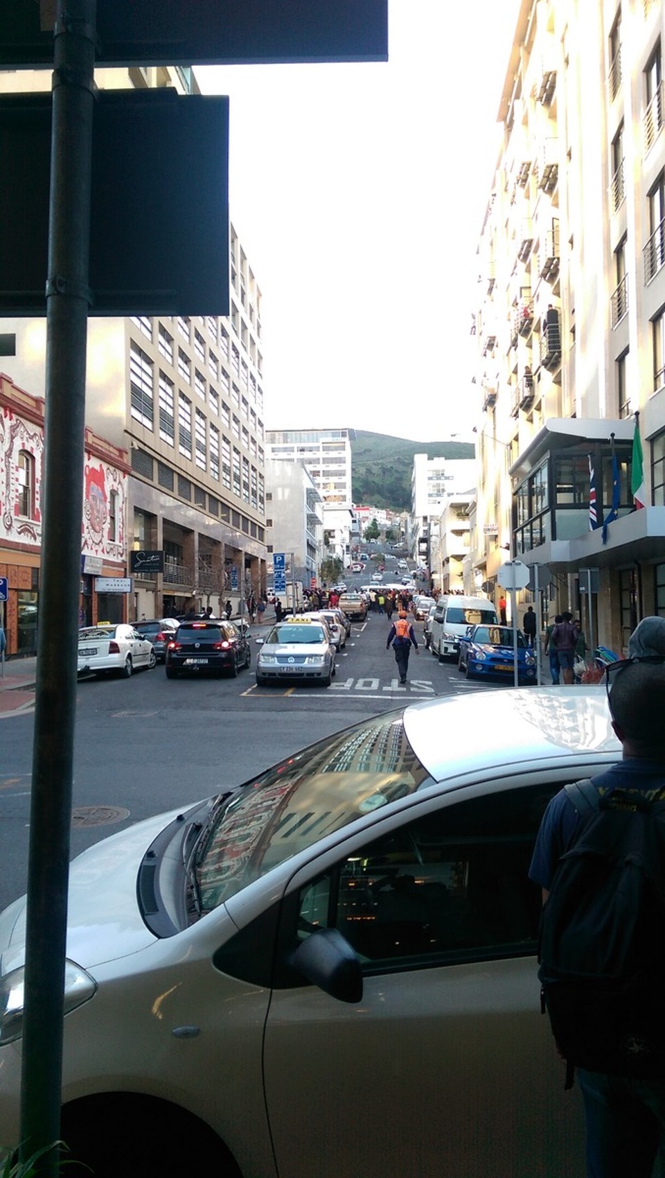 Südafrika - Cape Town - Hier sind wir mitten in eine Verfolgungsjagd hineingeraten.... Gott sei Dank haben wir dies nur aus der Ferne erlebt. 
