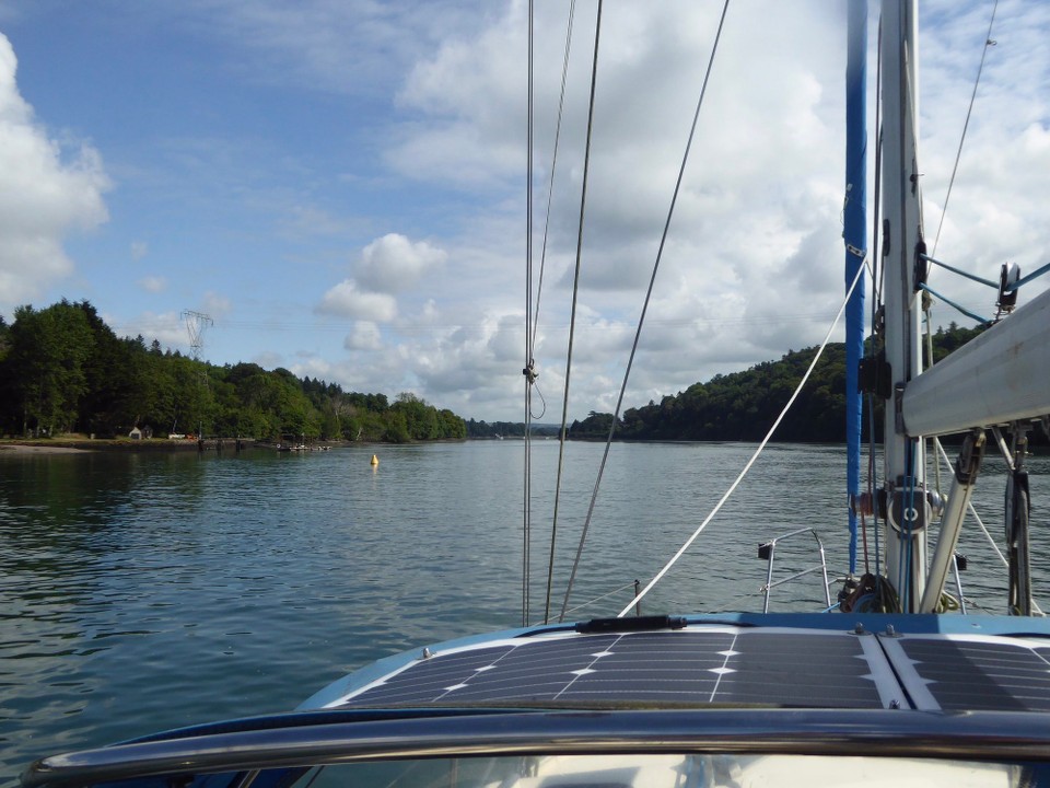 Ireland - Carrigtwohill - Another trip where we could mention our lifting keel Maggie. We decided to head up the Ballynacorra river, which can be quite shallow in parts, although to be honest we were never in less than 2.2 metres.