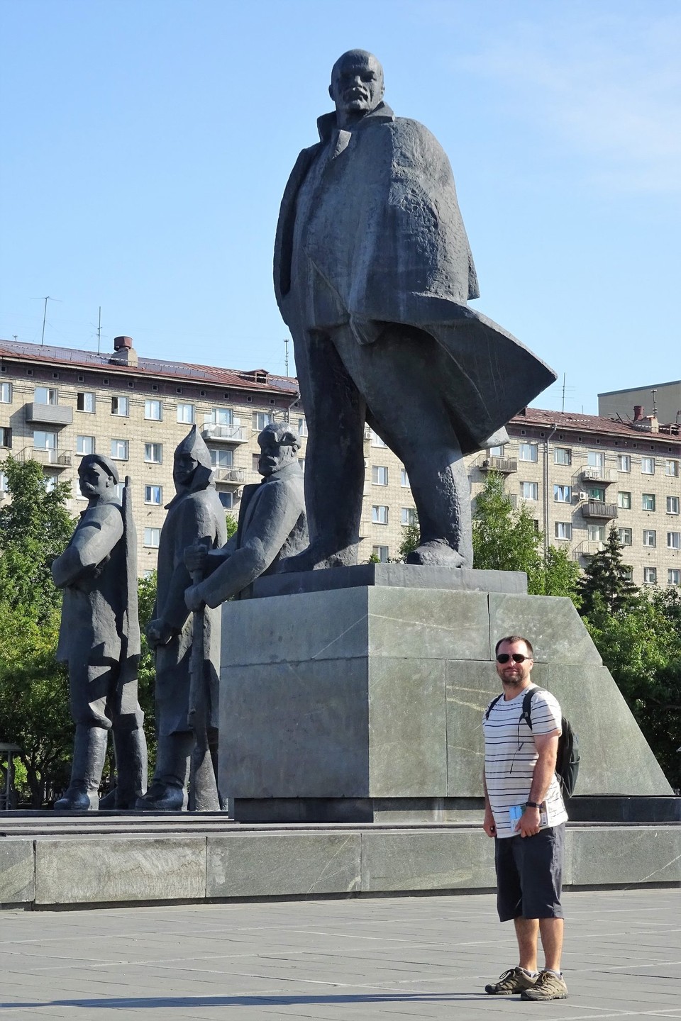 Russia - Novosibirsk - Luke and another Lenin - Novosibirsk