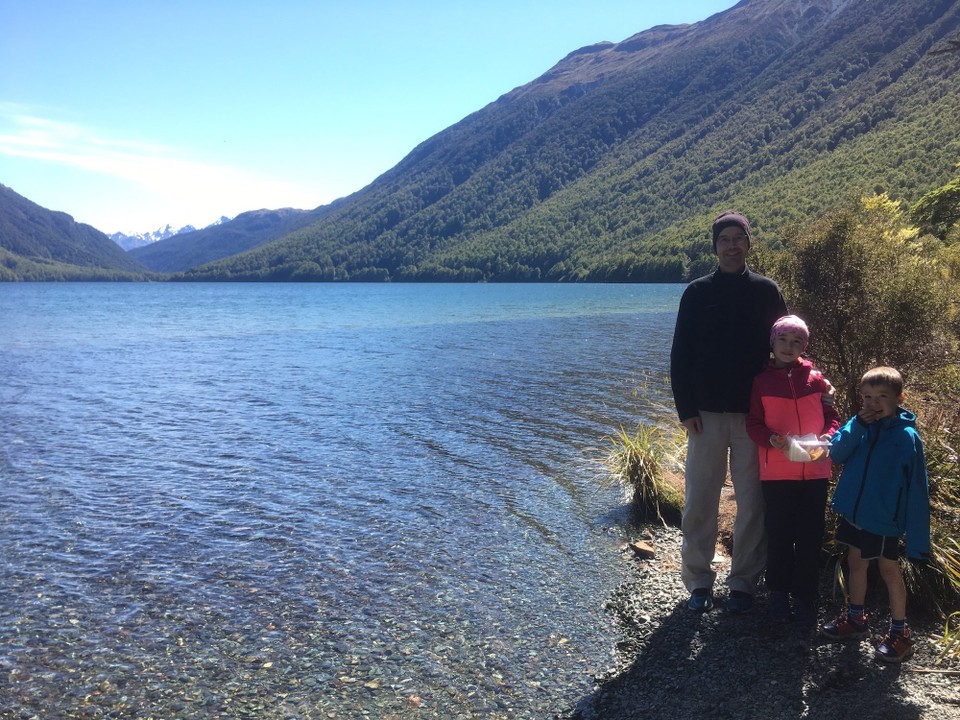 Neuseeland -  - Vor dem Gunn Lake.