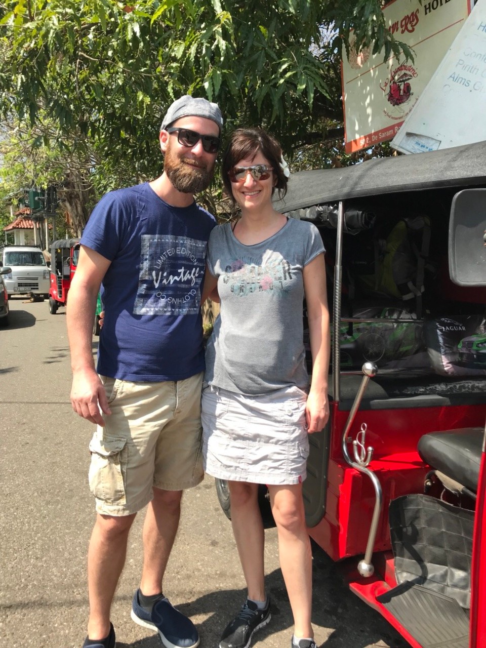 Sri Lanka -  - Unsere erste Tuk Tuk-Fahrt 😆😁