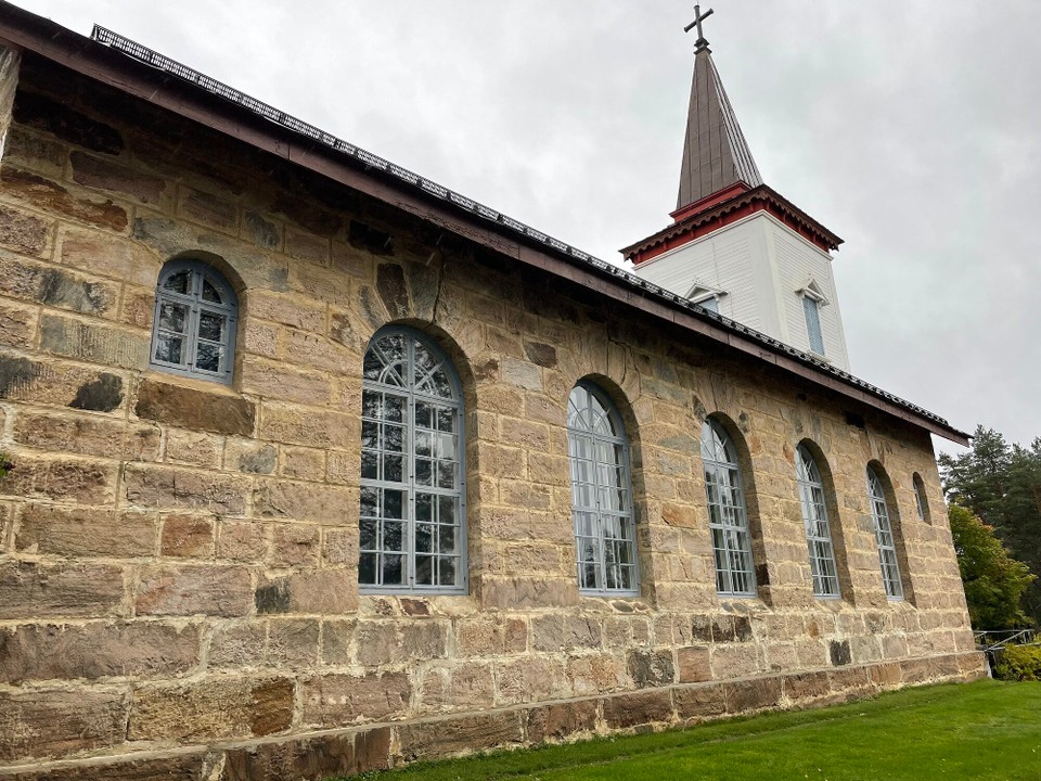 Finnland - Tapionniemi - Neue Kirche 