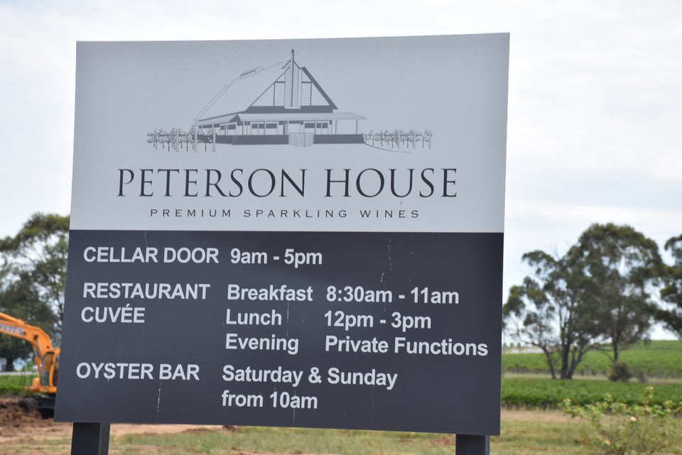 Australien - Hunter Valley - Bei Peterson House gibts nur Sekt - davon aber jede Menge!