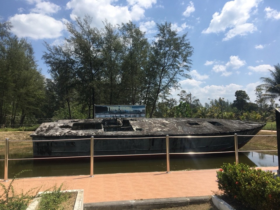 Thailand -  - Tsunami Denkmal