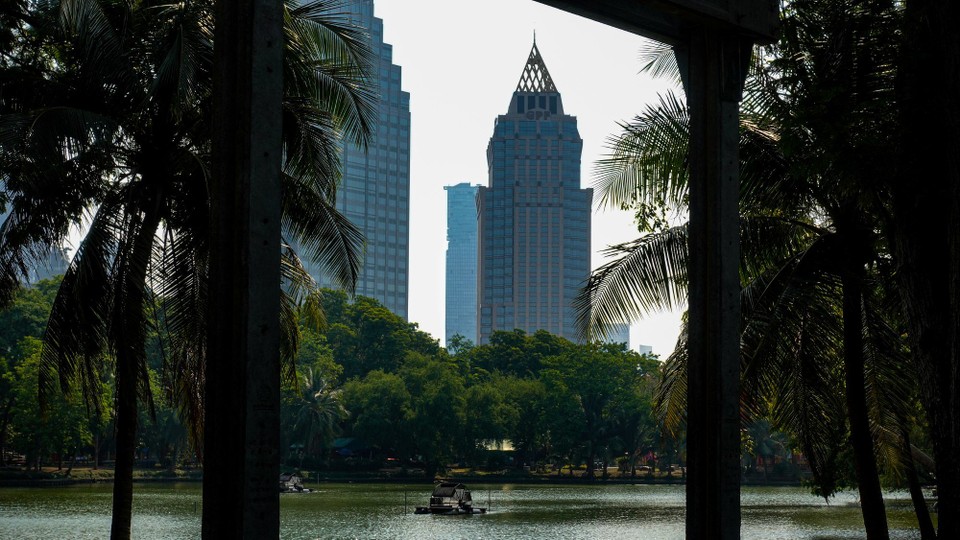 Thailand - Bangkok - In Bangkok ist immer noch Betrieb. Aber wahrscheinlich sehr viel weniger als sonst