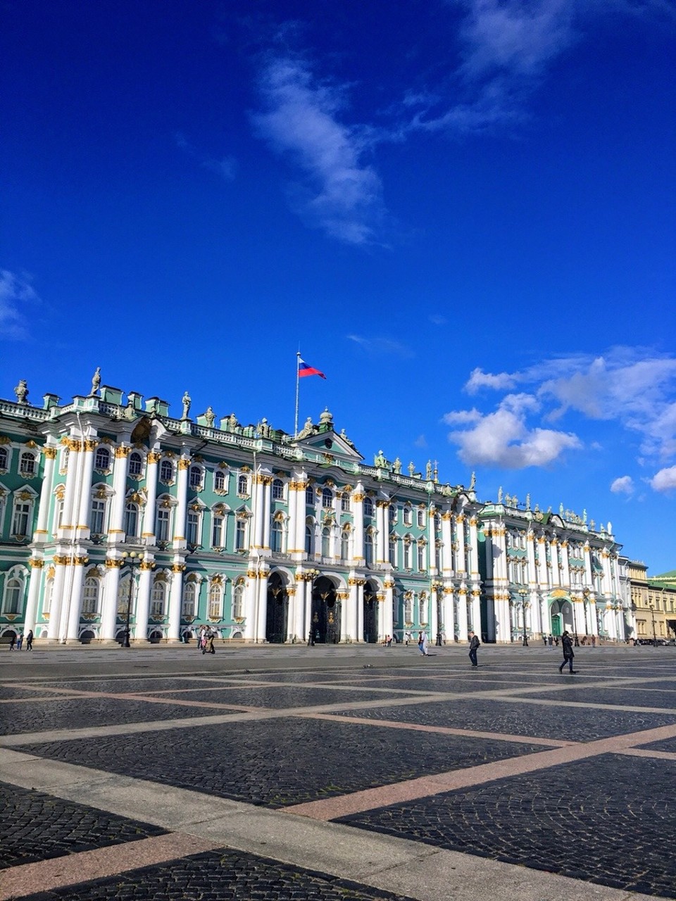 Russia - Moscow - Hermitage muzej. Nisva obiskala, ker ob ponedeljkih ne dela. Pravijo da je “must”. Pridem nazaj😊