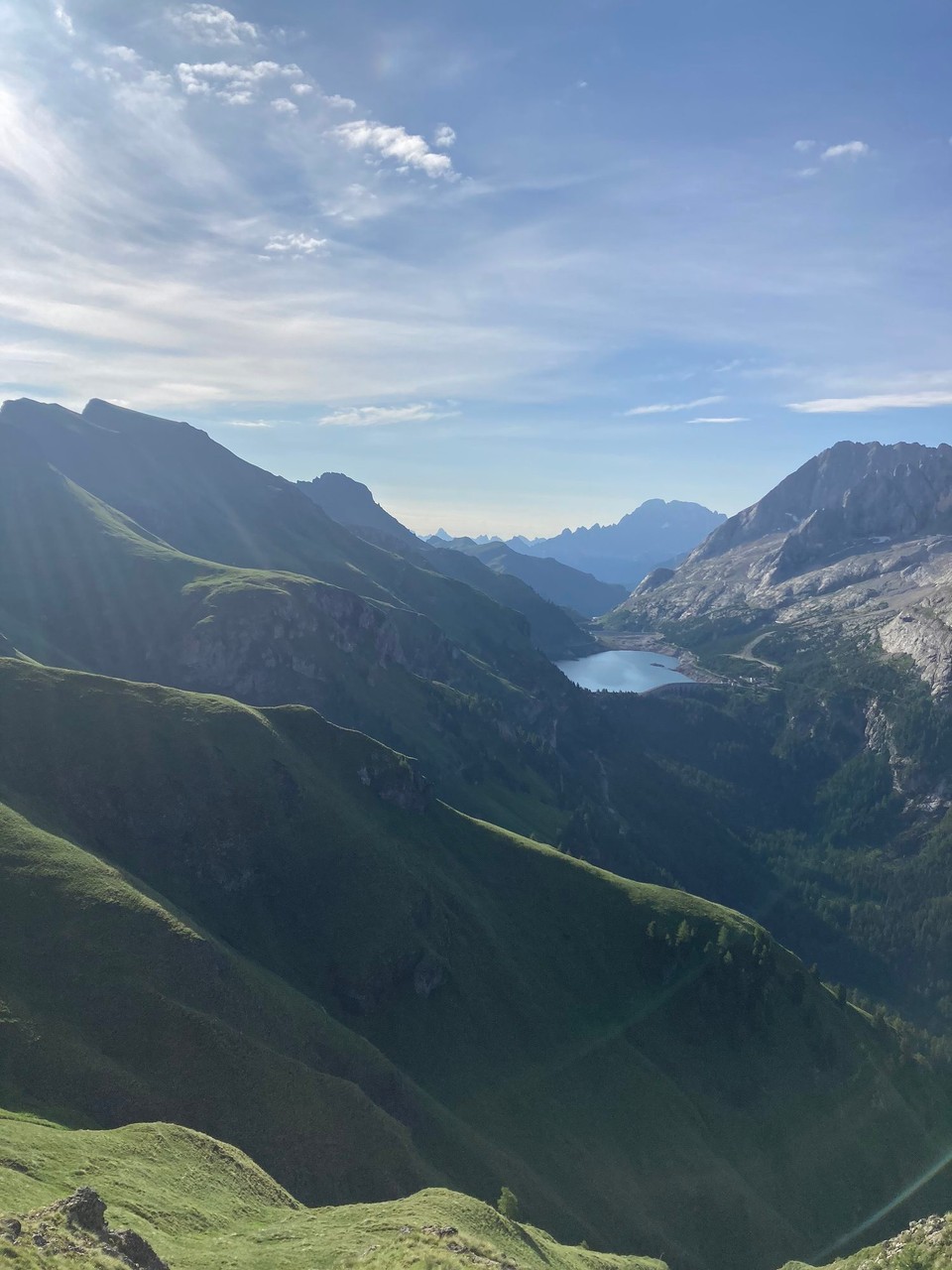 Italien - Rocca Pietore - An diesen Hang entlang führt der Weg Richtung Civetta 