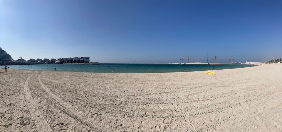 Vereinigte Arabische Emirate - Dubai - Hier wollte ich eigentlich den Sonnenuntergang sehen, aber die ganze Zeit durch den Wind Sand essen war irgendwie doof 🙈