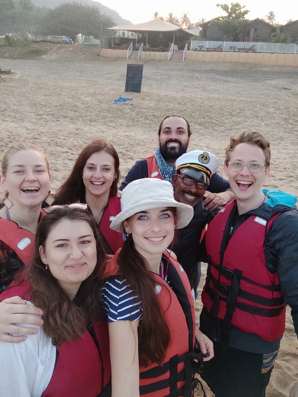 Indien - Agonda - Wer findet den Kapitän? 