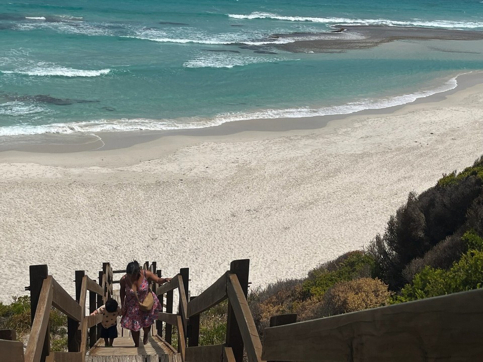Australien - Esperance - Immer mit Treppen um an den Strand zu gelangen.