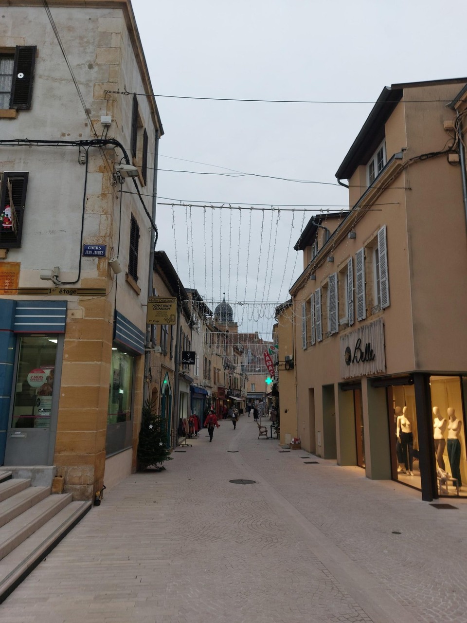 Frankreich - Paray-le-Monial - Einkaufsstraße