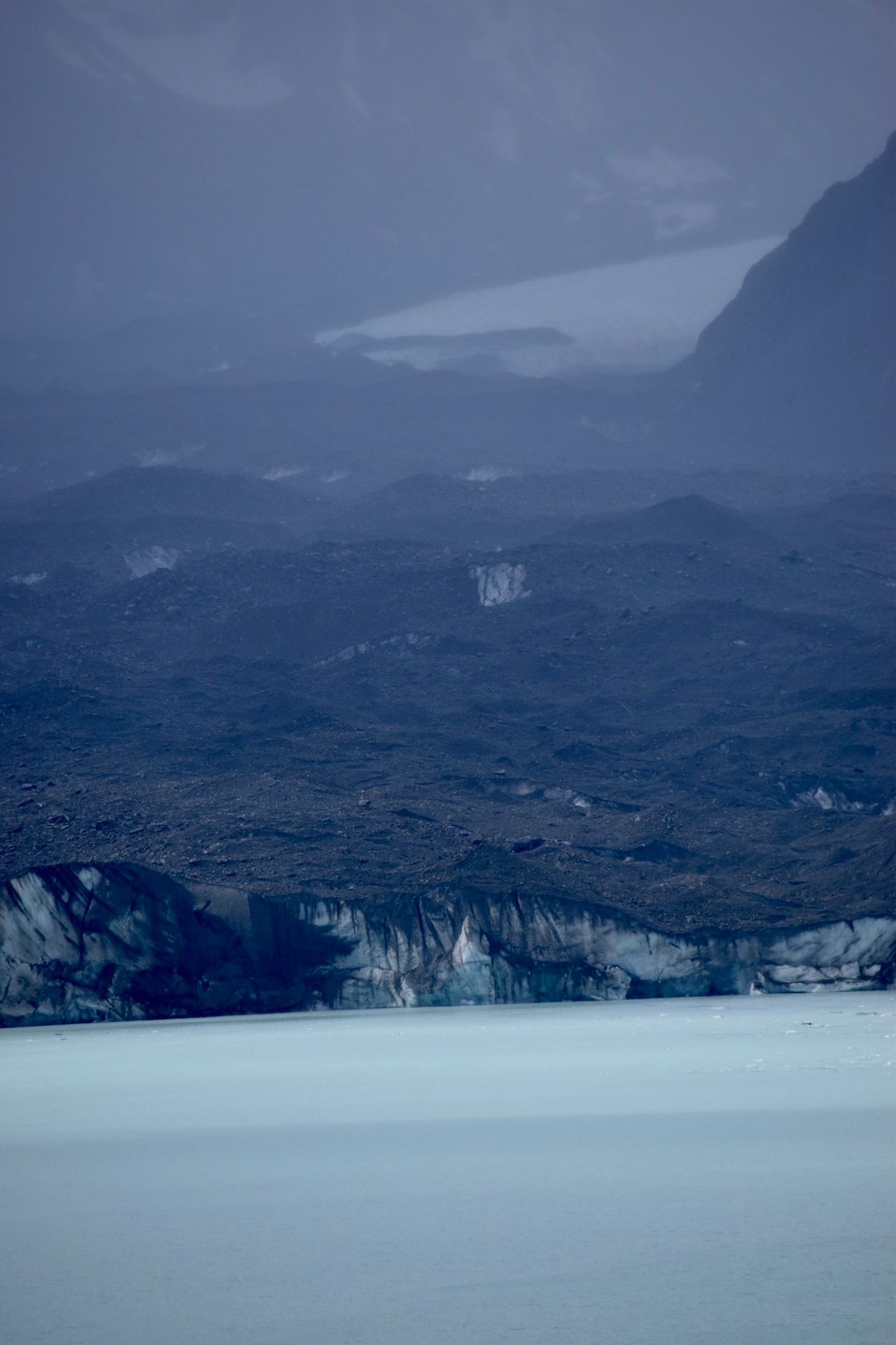 Neuseeland - Twizel - Oben der Gletscher und davor die blaue Eiskante.