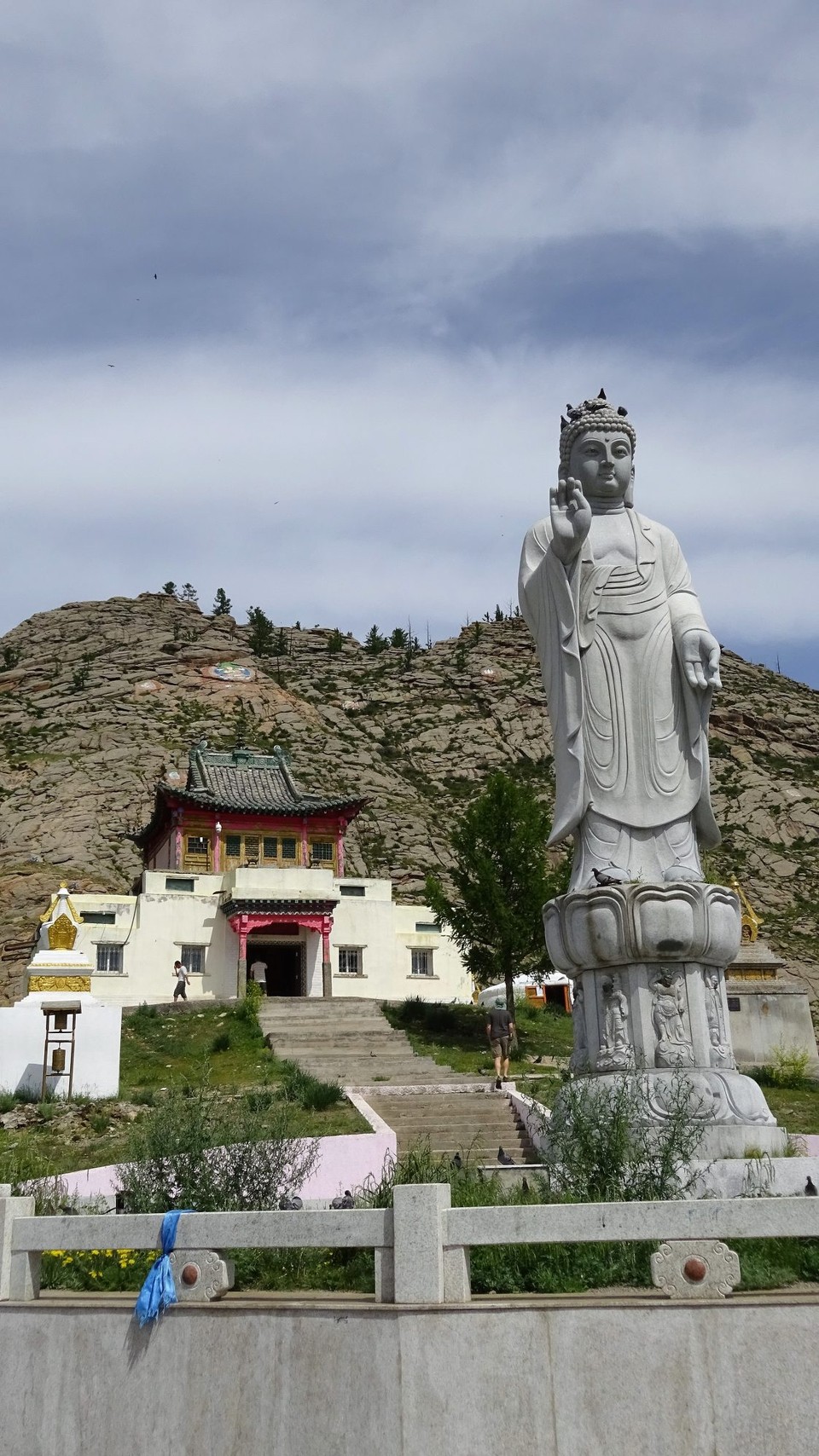 Mongolia - Khorgo Mountain - Temple on the way