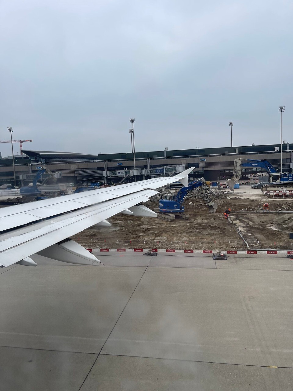 Schweiz - Kloten - Zürich, die freundliche Baustelle...