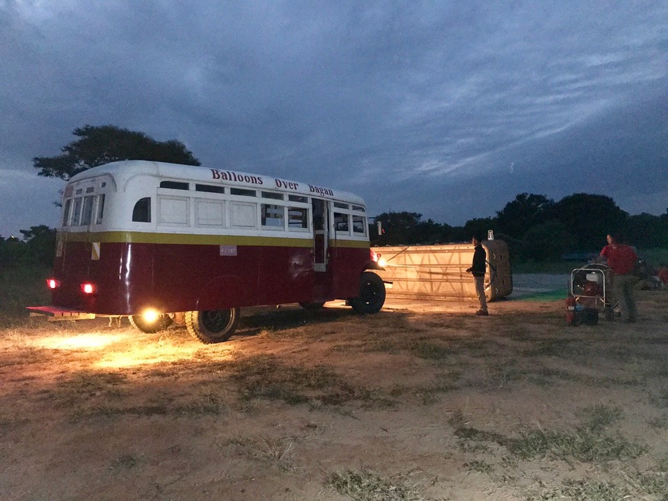  - Myanmar, Bagan - Eine Ballonfahrt über Bagan zählt eigentlich zu den absoluten Highlights - ein Muss. Uns war sie leider nicht aufgrund von schlechtem Wetter nicht vergönnt. 😥