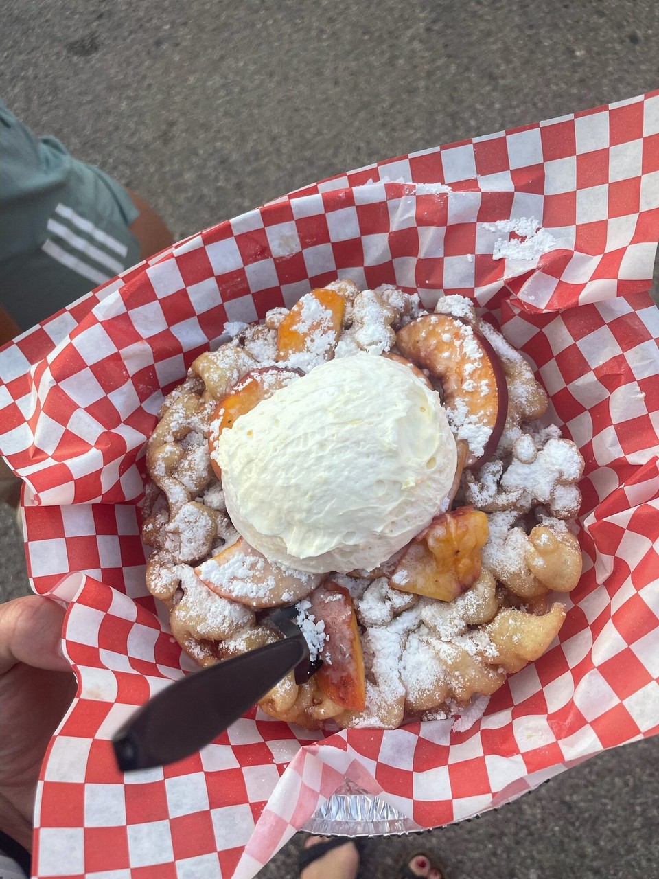 Vereinigte Staaten - Springdale - Zum Dessert simmer den nomol ah s‘Peatchfestivall.☺️