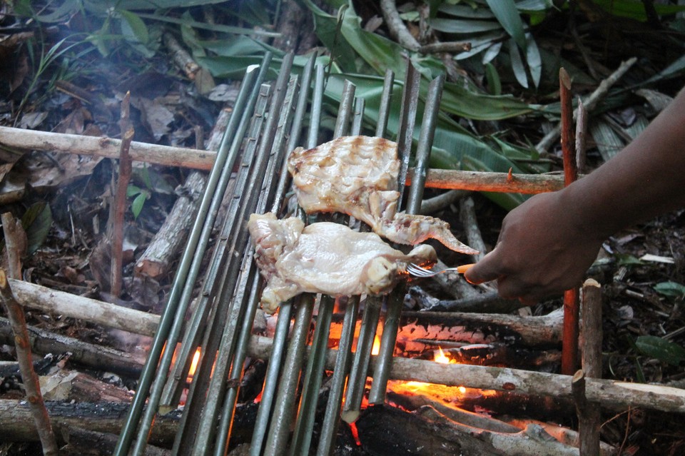 unbekannt - Rio Javari - Hähnchen zum Abendessen