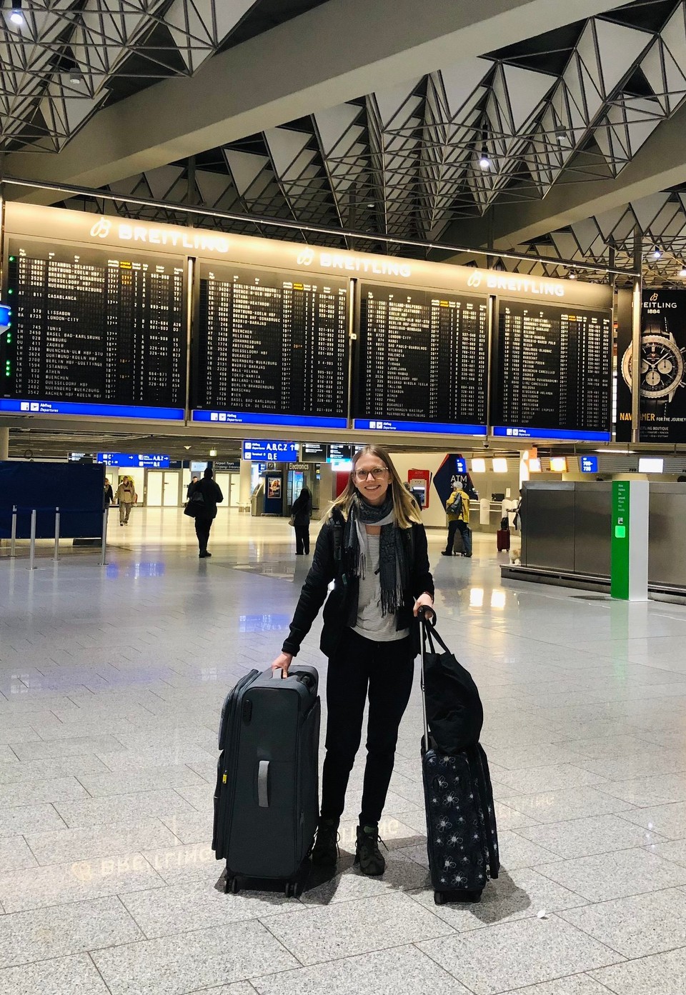 Deutschland -  - Und los geht die Reise…
Meine Eltern haben mich glücklicherweise zum Flughafen gebracht. Um 20:55 Uhr ging der Flug nach Bangkok. Dort stieg ich um nach Chiang Mai. 