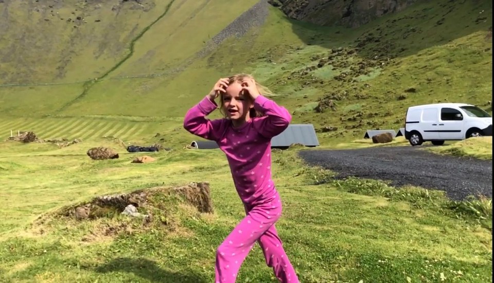 Island - Vestmannaeyjar - Und Haare richten…