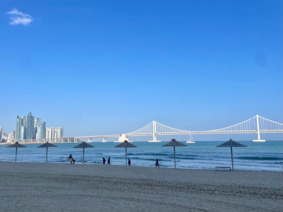 대한민국 - 부산광역시 - Gwangalli Strand mit de schöne Brugg 