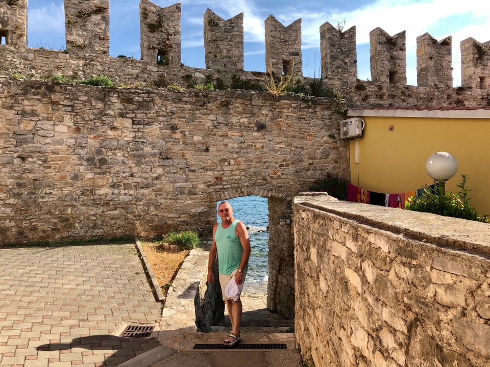Kroatien - Novigrad - Stadtmauer Novigrad