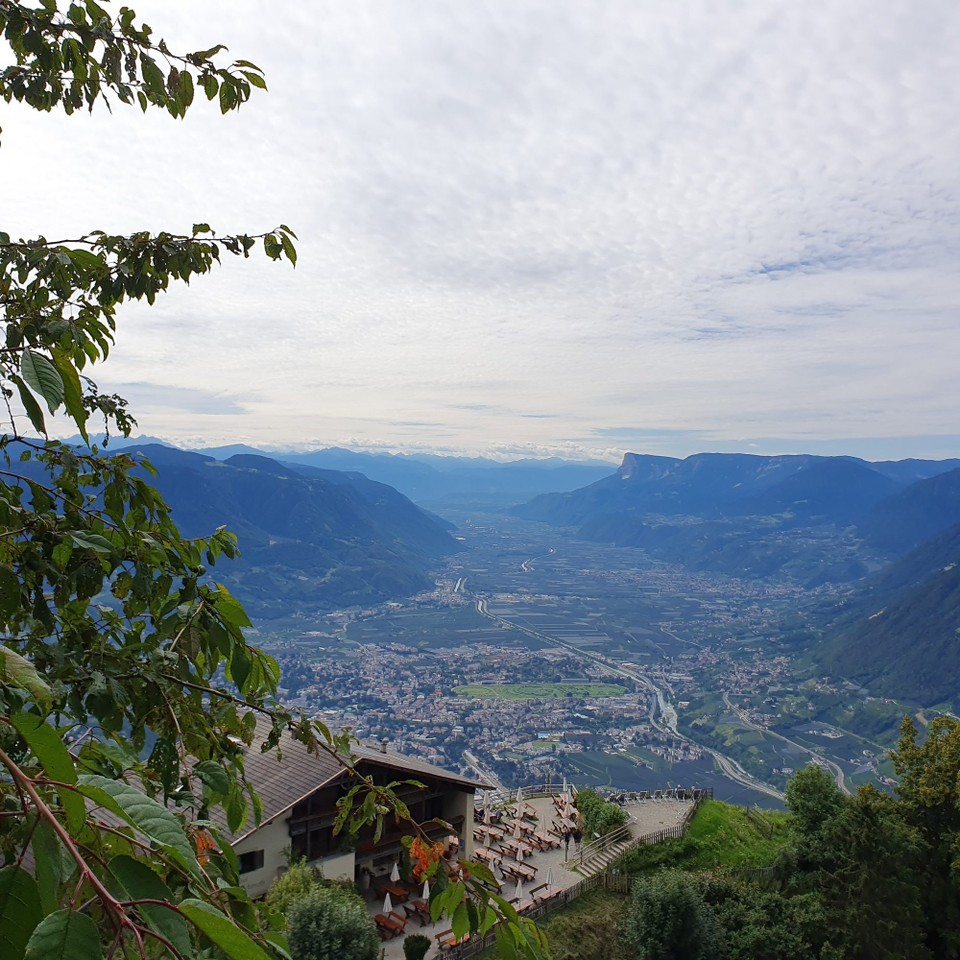 Italien - Meran - Auf die Terrasse setzen oder doch weitergehen?