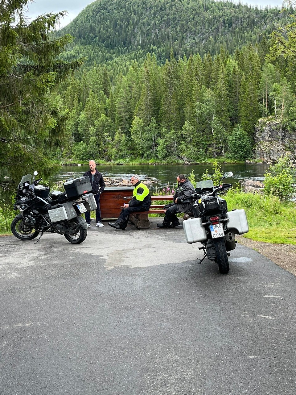 Norwegen - Verdal - Rastplatz noch Alleine….. gleich kommt die Busreisegruppe