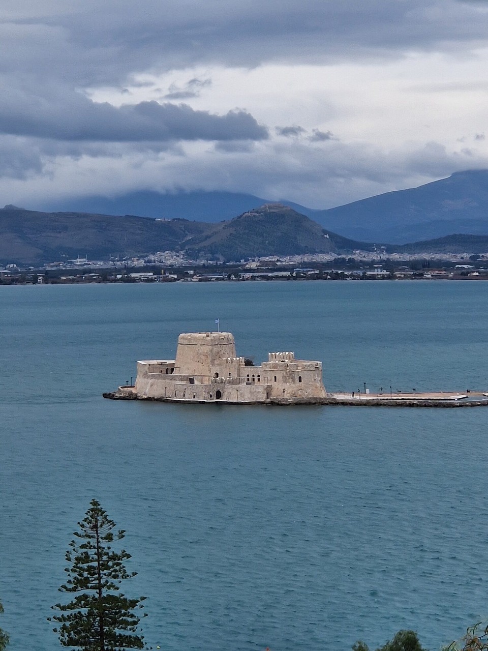 Griechenland - Nauplion - Ne kleine Festung im Wasser macht Sinn 