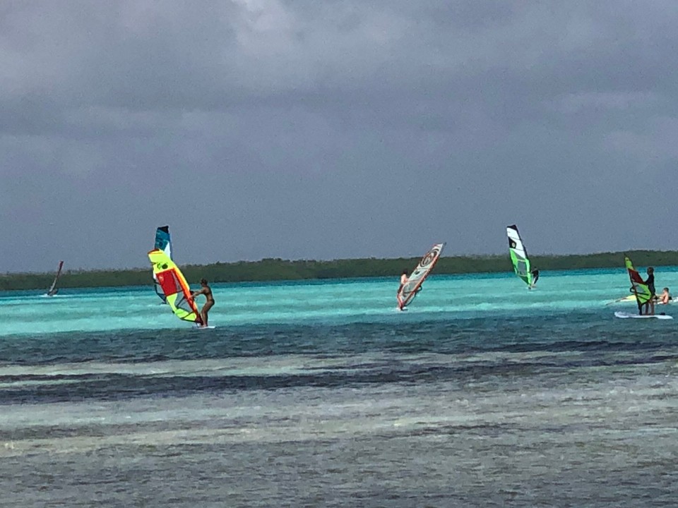 Bonaire, Sint Eustatius und Saba -  - Surfer Strand