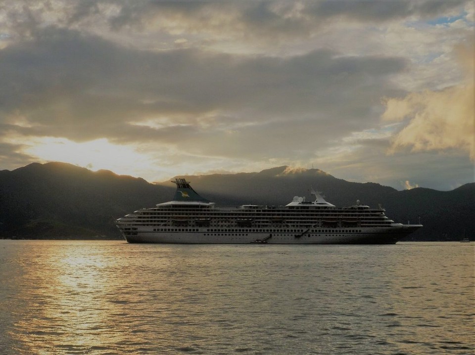 Brasilien - Ilhabela - Unsere Grand Lady im Abendlicht 
