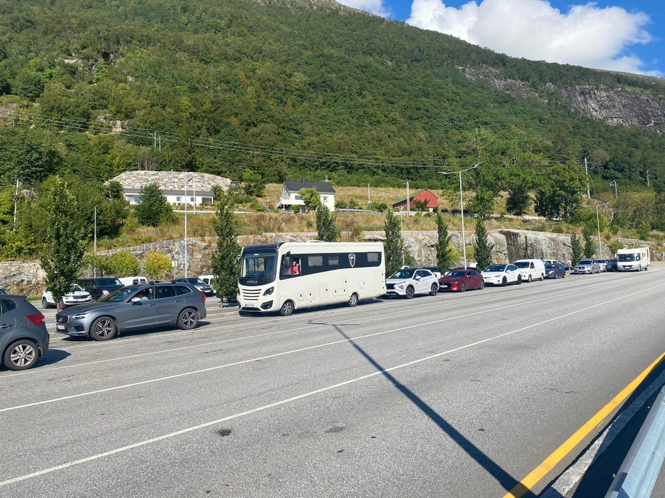Norwegen - Gurskøy - Warten auf die 2. Fähre 