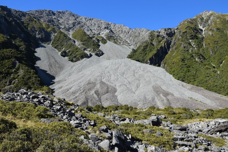 Neuseeland - Mount Cook - Eine riesige Gerölllawine - da will man lieber nicht zur falschen Zeit am falschen Ort sein... 