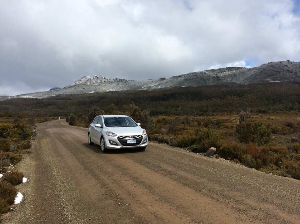 Australien - Sandy Bay - Wintergefühle im Mt Hartz Nationalpark (mit einem ersten Ansatz von Einsamkeit, die hier südwestlich in Hülle, Fülle und Ernsthaftigkeit beginnt)