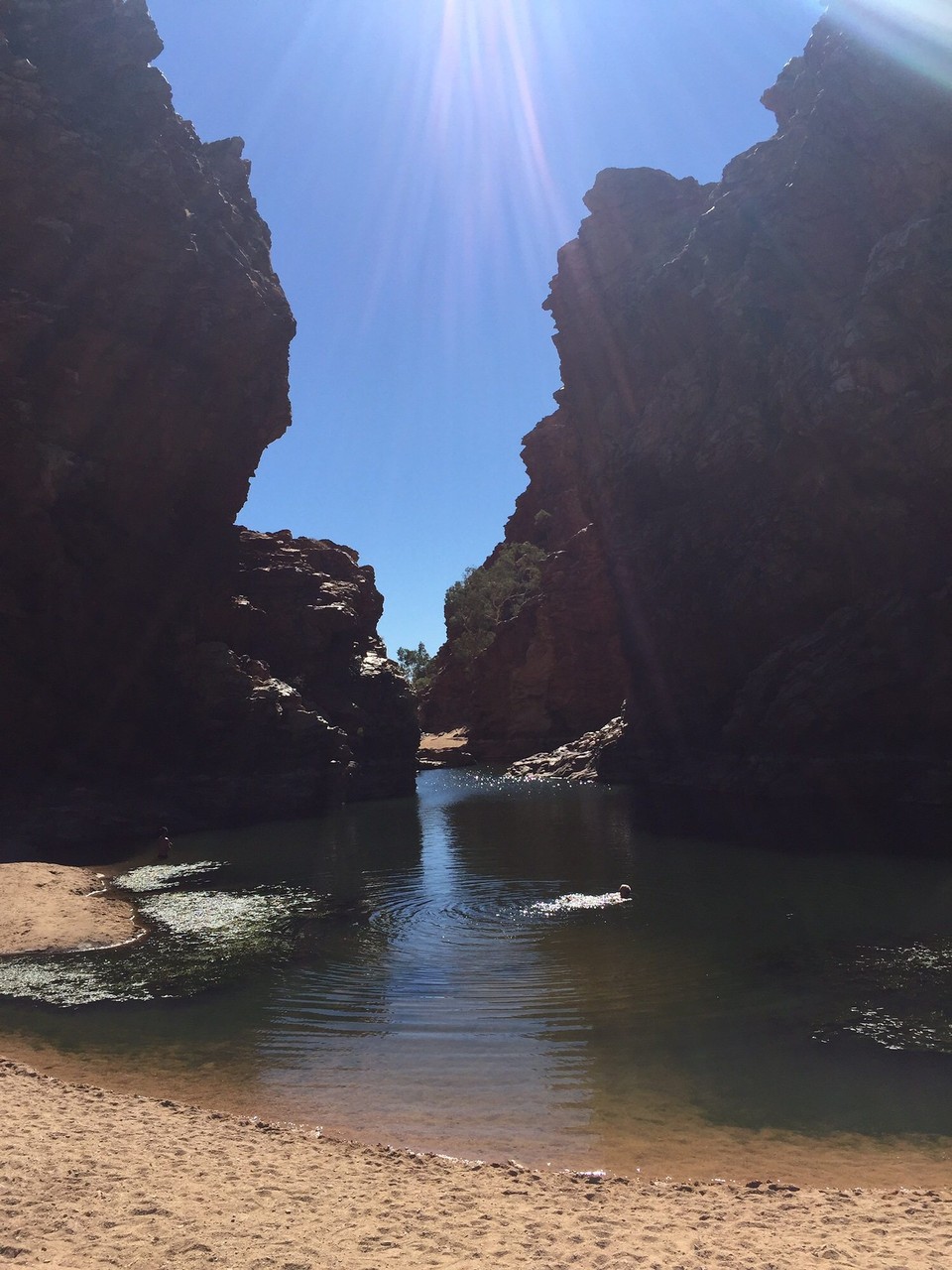 Australien -  - Und noch eine Schlucht. Creek, Chasm, Gorge oder so ähnlich.