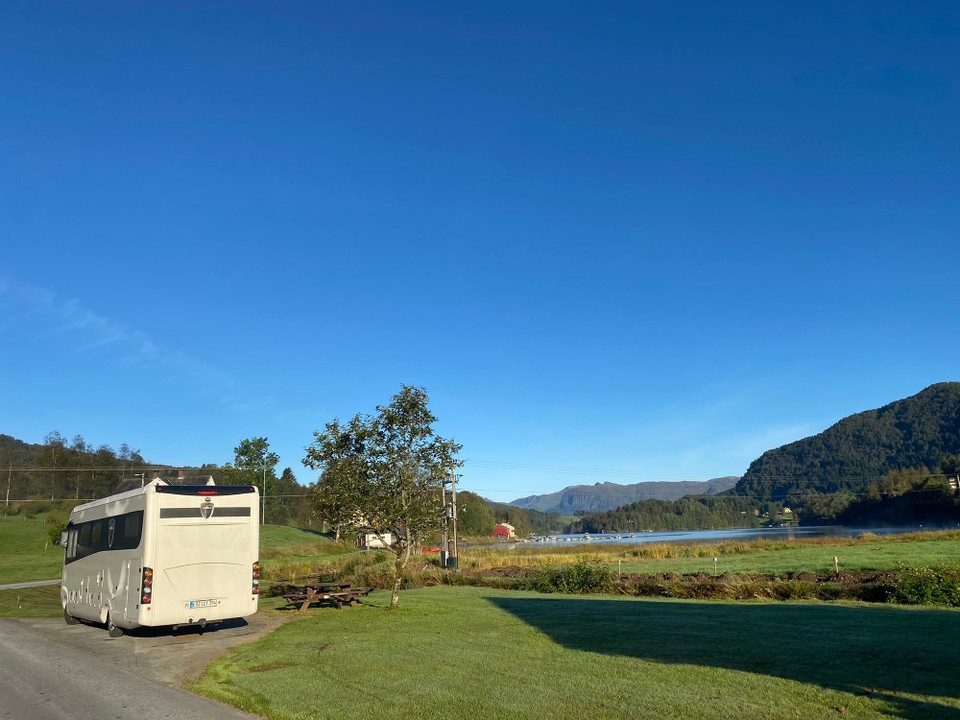 Norwegen - Eikelandsosen - 