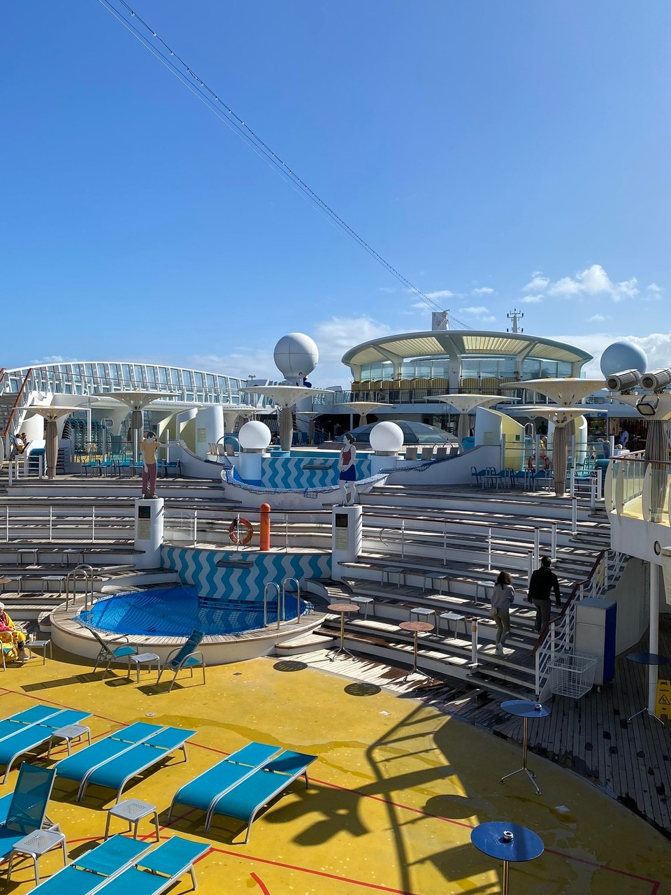 Spanien - A Coruña - Mal ein leeres Pooldeck