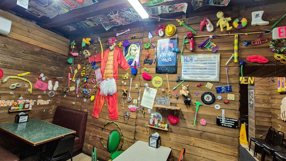 USA - New Orleans - Weiter hinten im Laden, nur mal so.