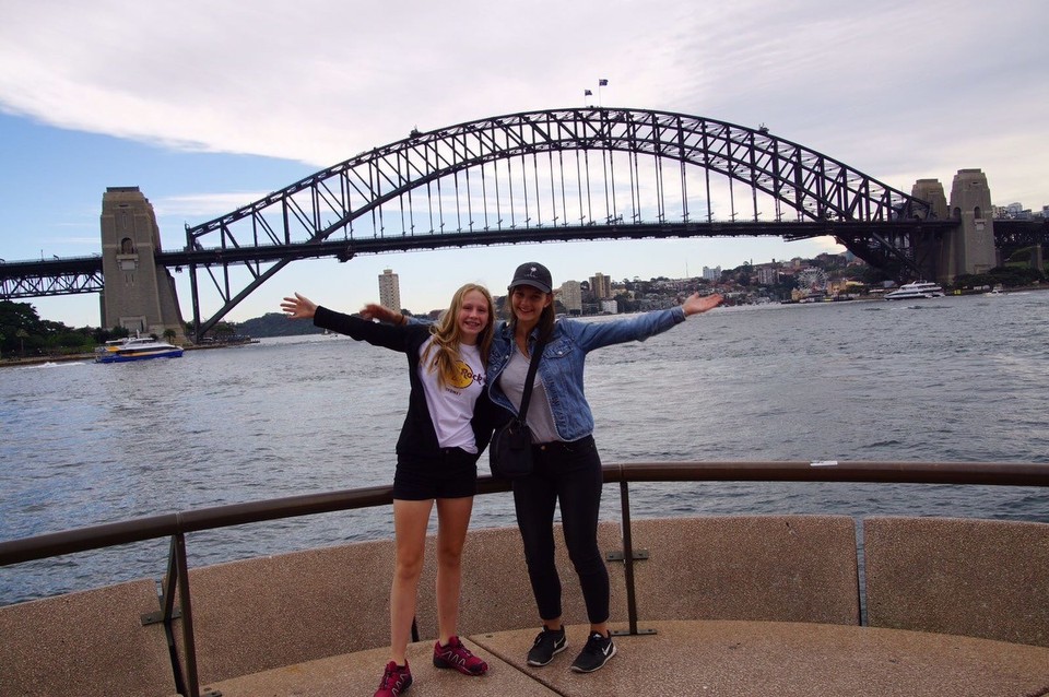  - Australien, Sydney - Mein liebes Schwesterherz und ich in Sydney vor der Harbour Bridge 🌉 einfach unglaublich 😍