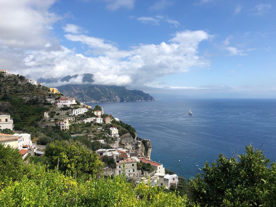 Italien - Vettica Minore - Bei Tag ... 
