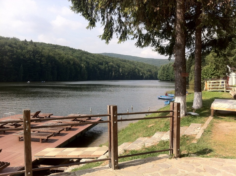 Rumänien - unbekannt - Stausee Trei Ape II