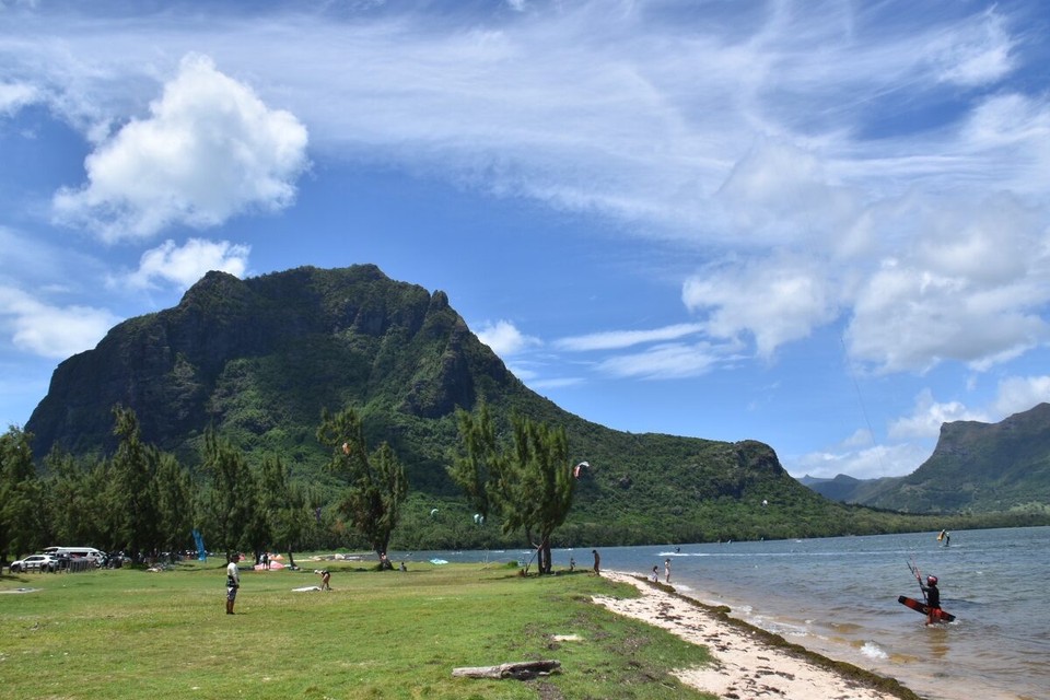 Mauritius -  - Wir schauen dann einfach mal den Kite- und Windsurfern zu. 