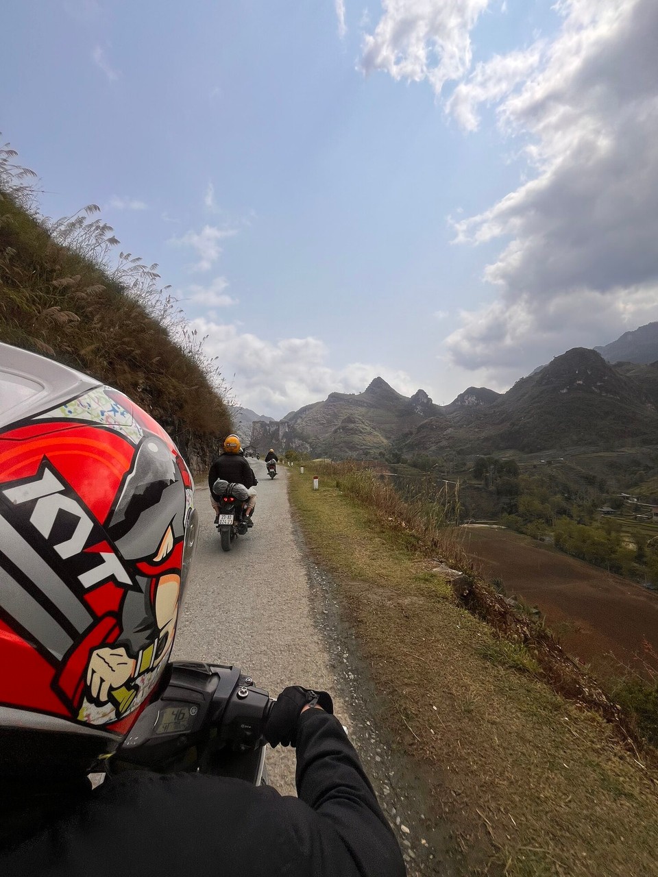 Vietnam - Ha Giang - One of the last drives with my boy. We went to a little village and learnt how they make clothes for their people. It was so hot at this point everyone was also really tired 