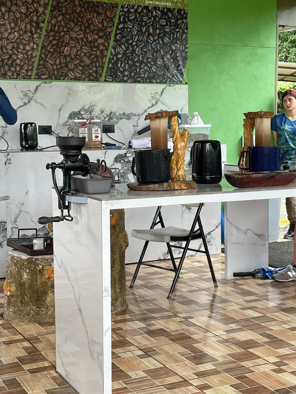 Costa Rica - La Fortuna - Rösten, Malen, Aufbrühen - lecker!