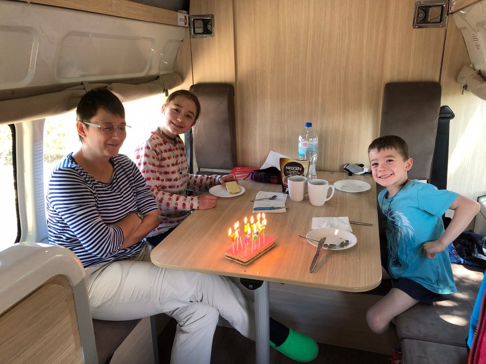 Neuseeland - Moeraki - Heute darf der Geburtstagskuchen natürlich nicht fehlen.