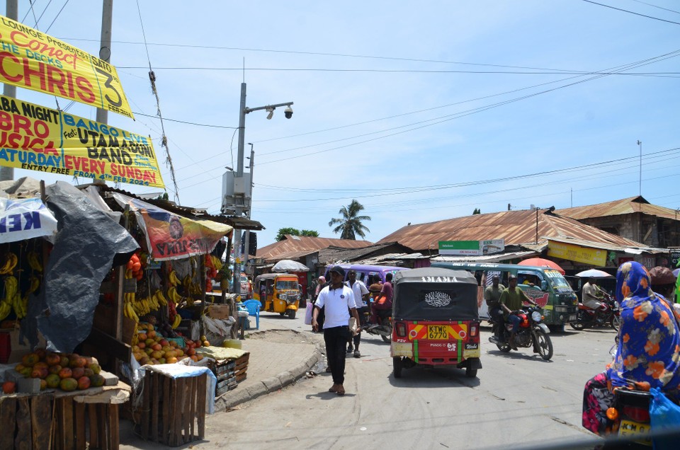 Kenia - Mombasa - Vue vum Trafik