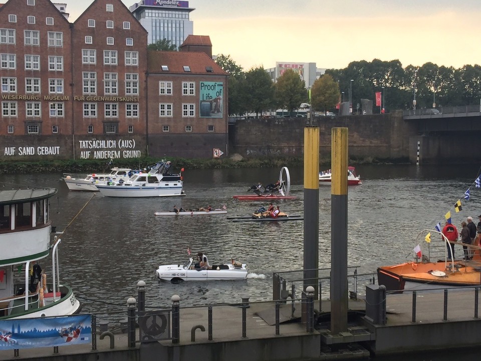  - Germany, Bremen, Schwachhausern - River Weser Boat Parade