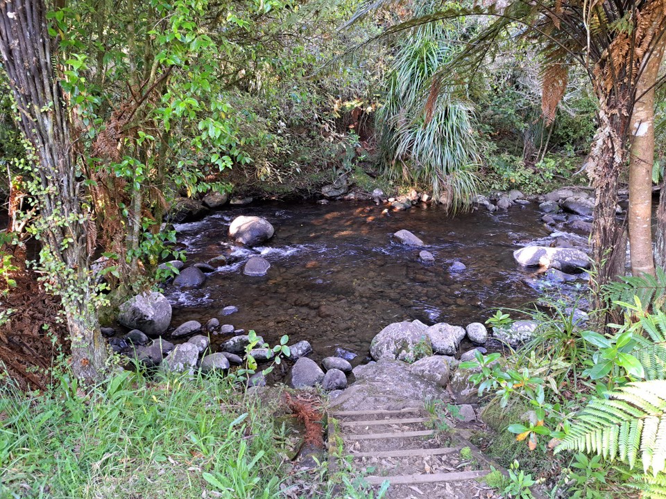 Neuseeland - Puketotara - Im Fluss sich waschen 