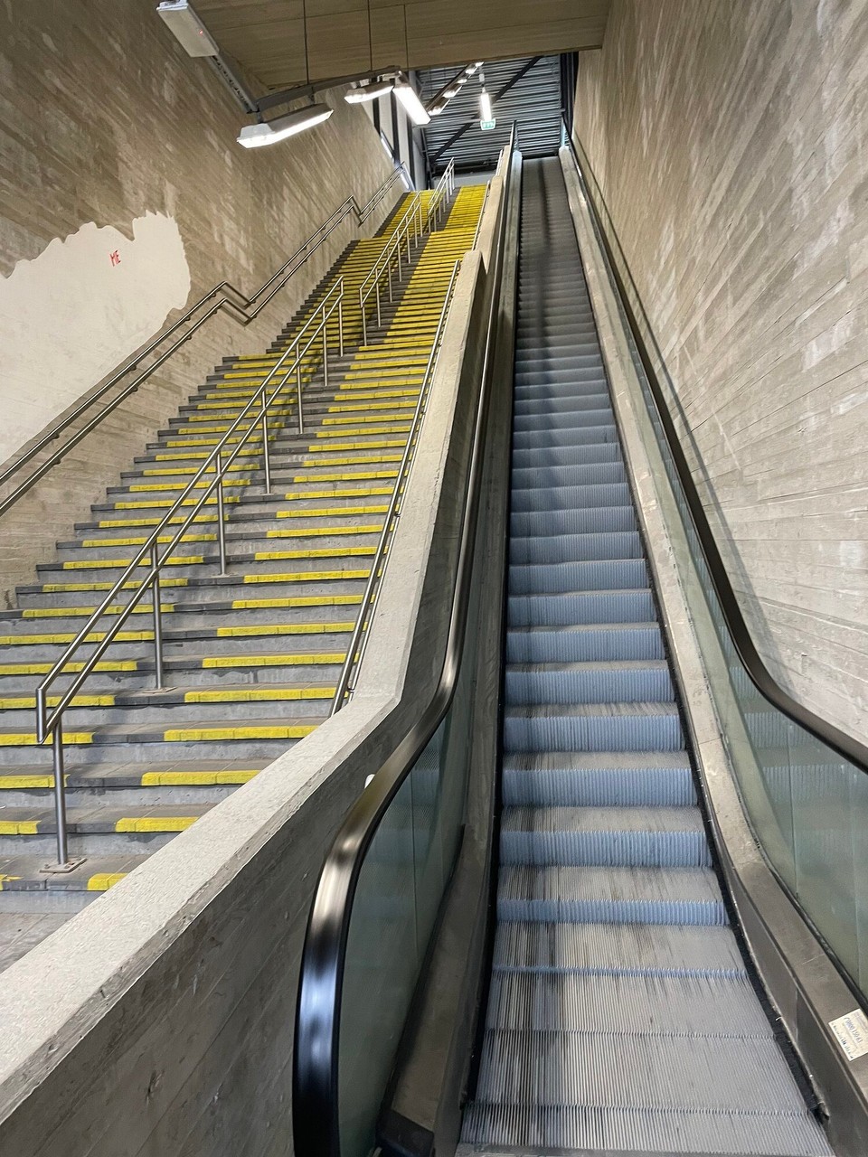 Finnland - Kuusamo - …bequem per Rolltreppe funktioniert 